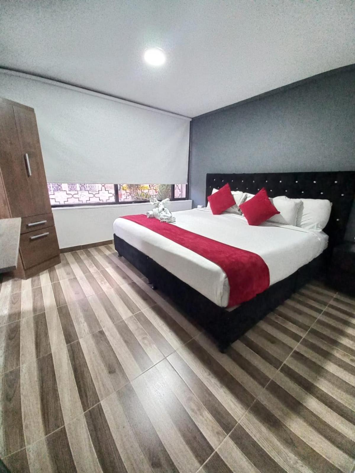 Aw Hotel American Travel Μπογκοτά Εξωτερικό φωτογραφία