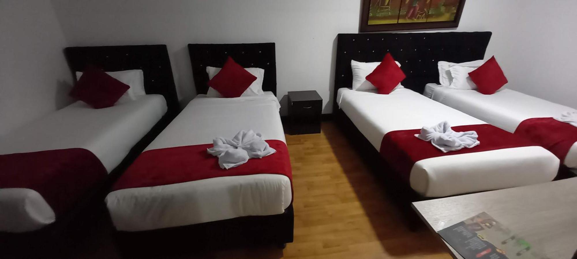 Aw Hotel American Travel Μπογκοτά Εξωτερικό φωτογραφία
