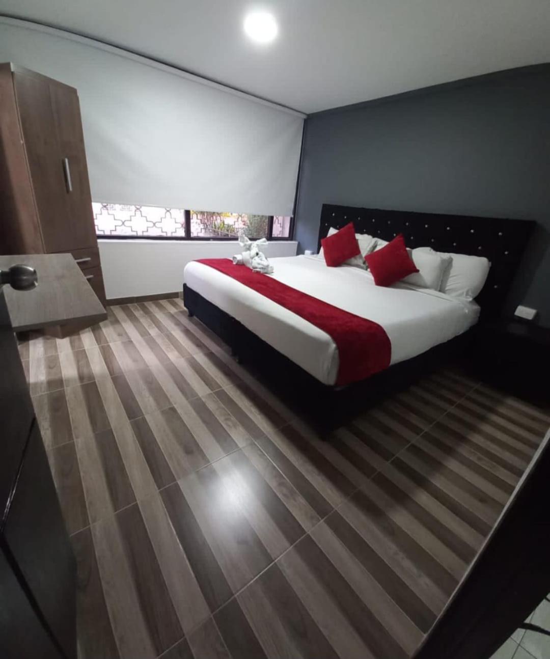 Aw Hotel American Travel Μπογκοτά Εξωτερικό φωτογραφία